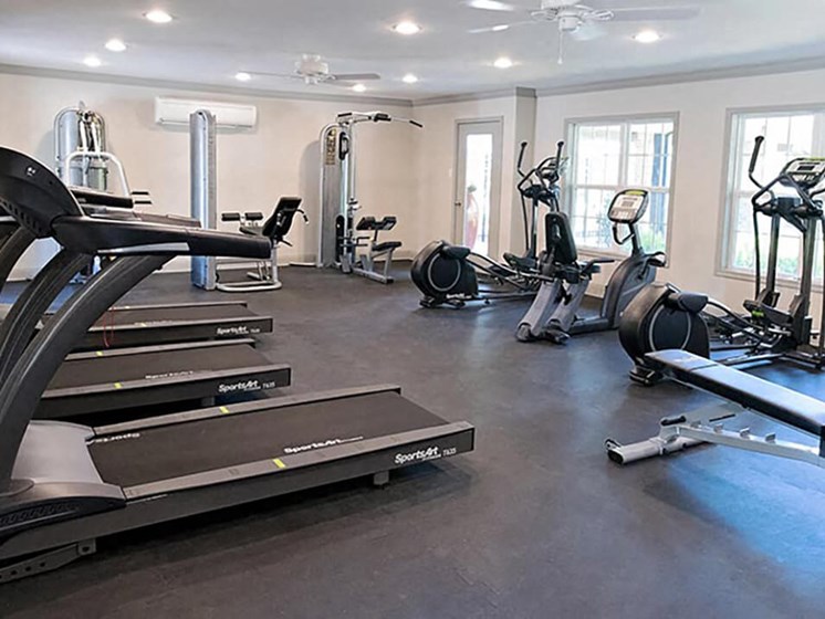 fitness center at Acadian point apts